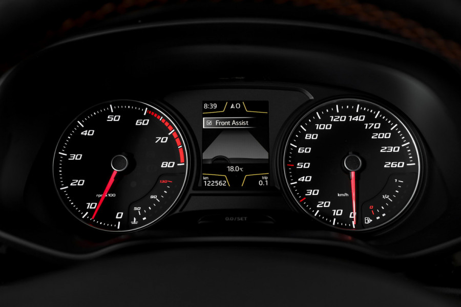 Seat Leon 1.4 TSI 125 PK FR | Cruise | Stoelverw. | PDC | NAV + App. Connect | ECC | LM 17" | Trekhaak | Seat Leon 1.4 TSI 125 PK FR | Cruise | Stoelverw. | PDC | NAV + App. Connect | ECC | LM 17" | Trekhaak |