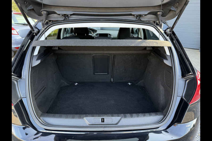 Peugeot 308 1.2 PureTech Allure 1e Eigenaar,131pk,Navi,Camera,Clima,Cruise,PDC V+A,Distributie riem v.v.,6 Bak,APK tot 03-2026