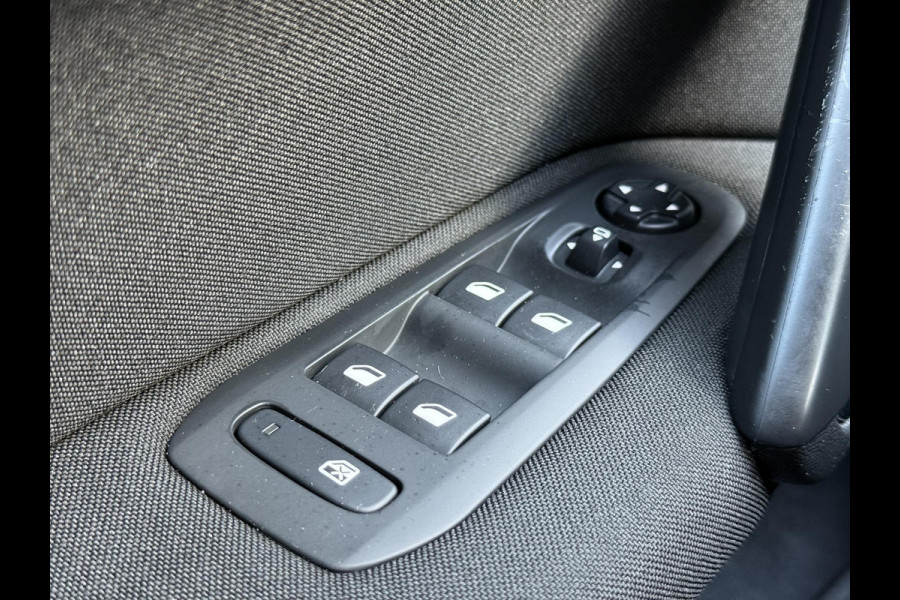 Peugeot 308 1.2 PureTech Allure 1e Eigenaar,131pk,Navi,Camera,Clima,Cruise,PDC V+A,Distributie riem v.v.,6 Bak,APK tot 03-2026
