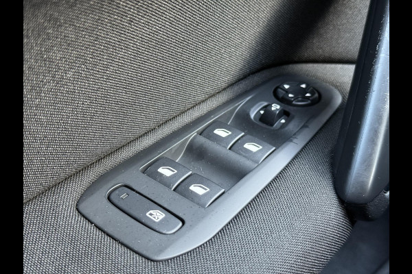 Peugeot 308 1.2 PureTech Allure 1e Eigenaar,131pk,Navi,Camera,Clima,Cruise,PDC V+A,Distributie riem v.v.,6 Bak,APK tot 03-2026