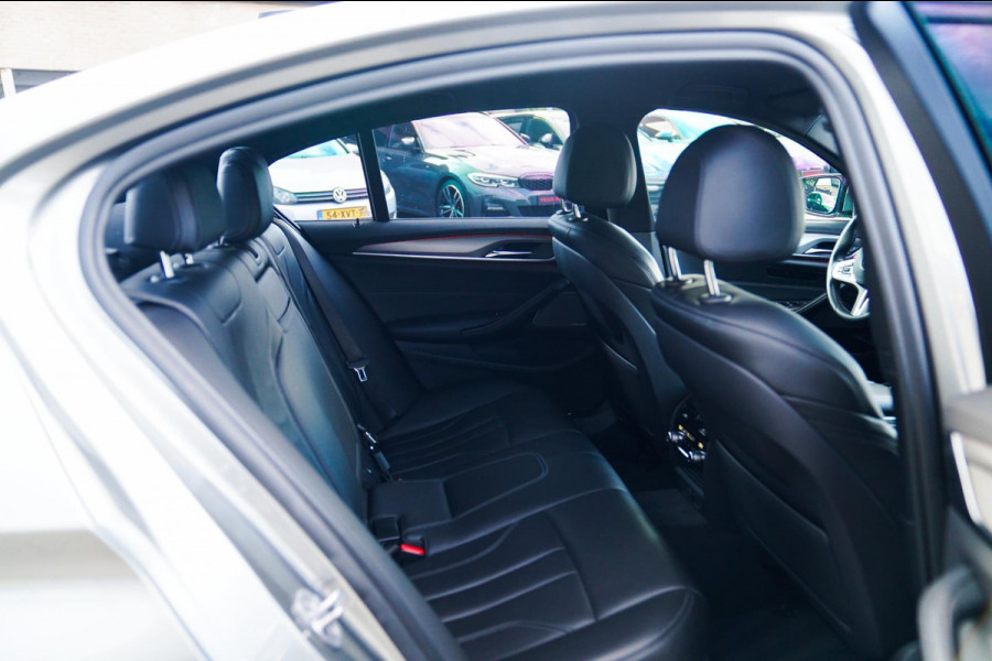 BMW 5 Serie M5 | Carbon | Harman/Kardon | Dealer onderhouden | Sfeerverlichting | Donington Grau | 600PK | NAP | Origineel NL |