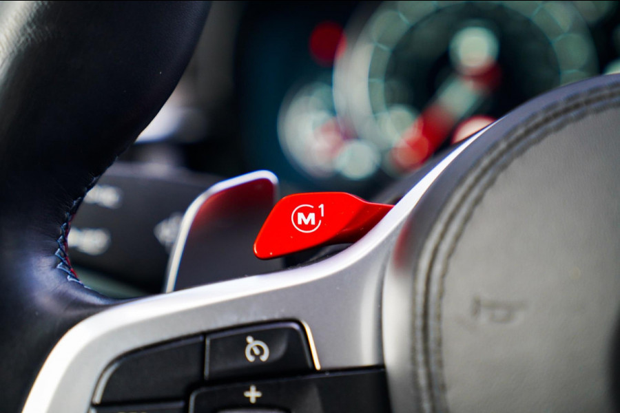 BMW 5 Serie M5 | Carbon | Harman/Kardon | Dealer onderhouden | Sfeerverlichting | Donington Grau | 600PK | NAP | Origineel NL |