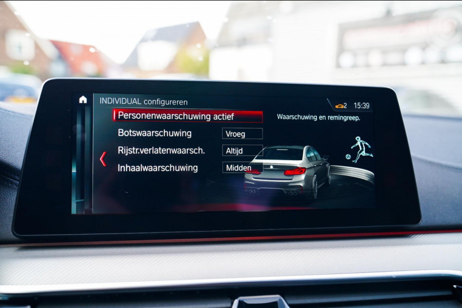 BMW 5 Serie M5 | Carbon | Harman/Kardon | Dealer onderhouden | Sfeerverlichting | Donington Grau | 600PK | NAP | Origineel NL |