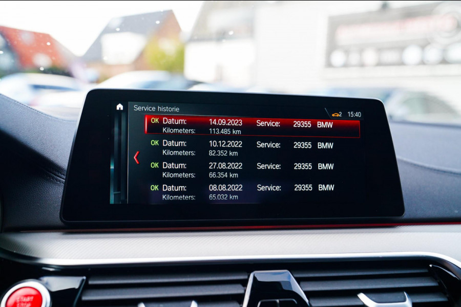 BMW 5 Serie M5 | Carbon | Harman/Kardon | Dealer onderhouden | Sfeerverlichting | Donington Grau | 600PK | NAP | Origineel NL |