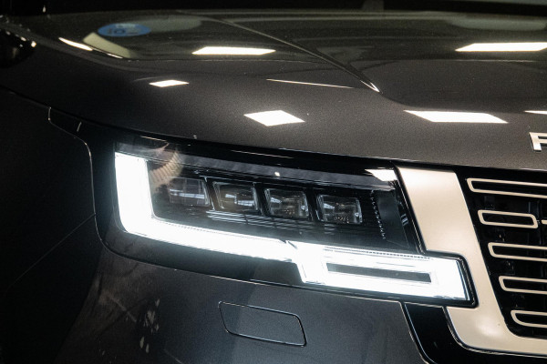 Land Rover Range Rover 3.0 P460e SE PHEV *Meridian / Stoelventilatie / Panorama / Soft-Close / Keyless Entry / Memory / 5 Jaar Garantie*