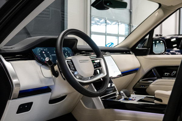 Land Rover Range Rover 3.0 P460e SE PHEV *Meridian / Stoelventilatie / Panorama / Soft-Close / Keyless Entry / Memory / 5 Jaar Garantie*