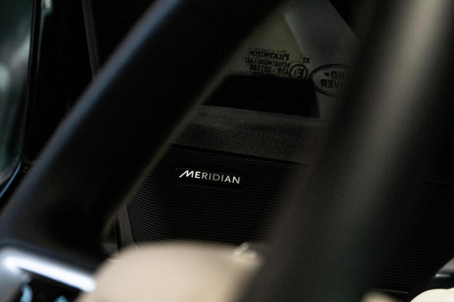 Land Rover Range Rover 3.0 P460e SE PHEV *Meridian / Stoelventilatie / Panorama / Soft-Close / Keyless Entry / Memory / 5 Jaar Garantie*