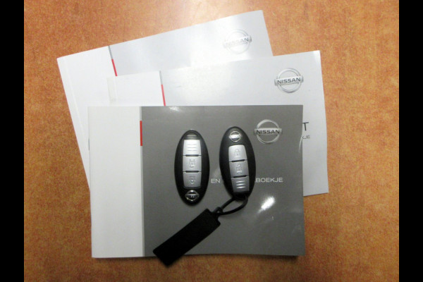 Nissan QASHQAI 1.2 N-Connecta Automaat*Navi*360cam*Pano. dak* Nissan QASHQAI 1.2 N-Connecta Automaat*Navi*360cam*Pano. dak*