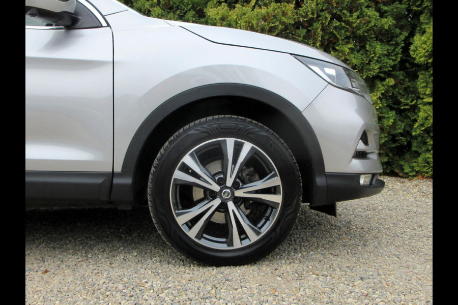 Nissan QASHQAI 1.2 N-Connecta*Navi*360cam*Pano.dak* Nissan QASHQAI 1.2 N-Connecta*Navi*360cam*Pano.dak*