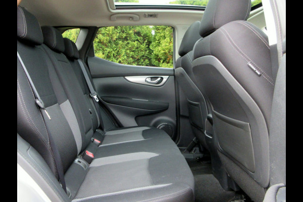 Nissan QASHQAI 1.2 N-Connecta*Navi*360cam*Pano.dak* Nissan QASHQAI 1.2 N-Connecta*Navi*360cam*Pano.dak*