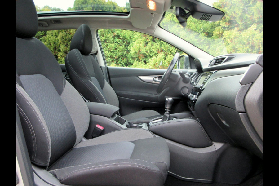 Nissan QASHQAI 1.2 N-Connecta*Navi*360cam*Pano.dak* Nissan QASHQAI 1.2 N-Connecta*Navi*360cam*Pano.dak*