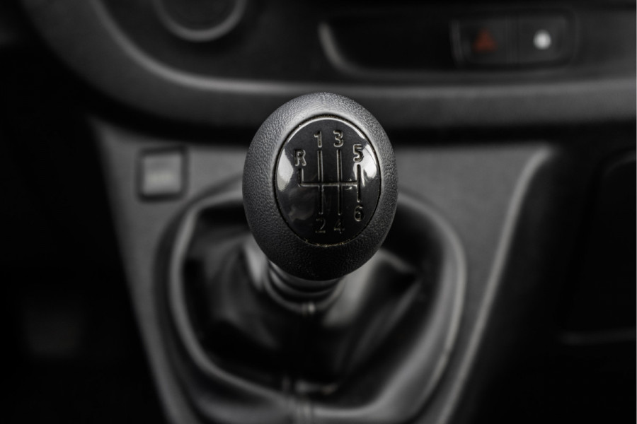 Renault Trafic **1.6 dCi L2H1 | 6-Persoons | Euro 6 | Cruise | Airco | DC**