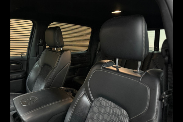 Dodge Ram 1500 5.7 V8 4x4 Crew Cab 5'7 Sport | Soft Cover | Full option | Camera | Trekhaak | White Edition |