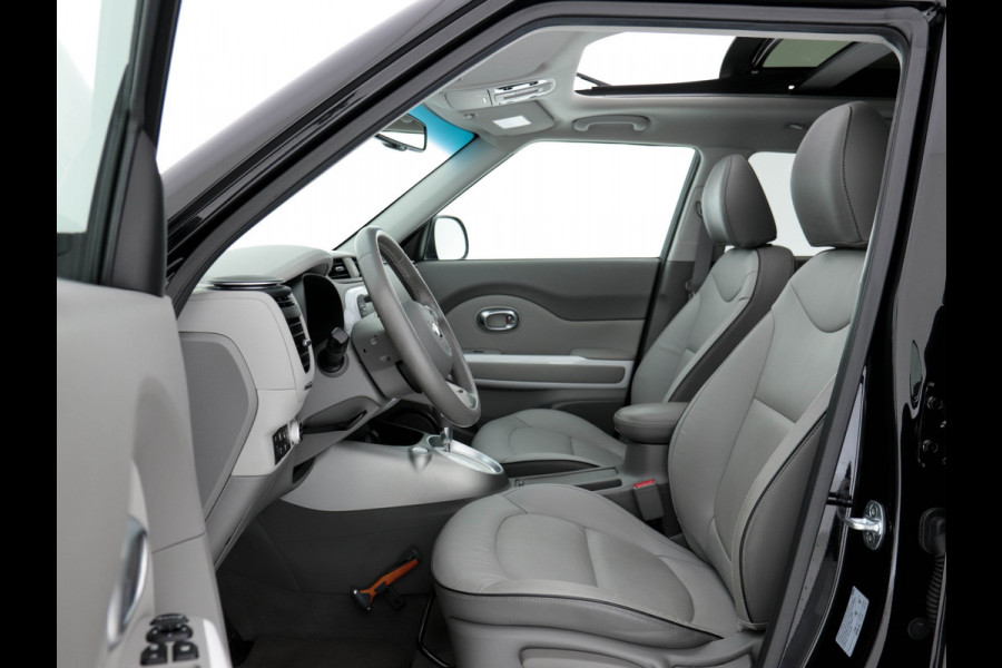 Kia Soul EV Executive Plus Line {SOH-95%} (INCL-BTW) Aut.*PANO | LUXURY-LEATHER | NAVI-FULLMAP | FULL-LED | KEYLESS | CAMERA | ECC | PDC | CRUISE | DAB | DIGI-COCKPIT | HEATED/COOLED-COMFORTSEATS | CARPLAY | PRIVACY-GLASS | 16"ALU* Kia Soul EV Executive Plus Line {SOH-95%} (INCL-BTW) Aut.*PANO | LUXURY-LEATHER | NAVI-FULLMAP | FULL-LED | KEYLESS | CAMERA | ECC | PDC | CRUISE | DAB | DIGI-COCKPIT | HEATED/COOLED-COMFORTSEATS | CARPLAY | PRIVACY-GLASS | 16"ALU*