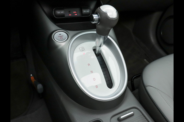 Kia Soul EV Executive Plus Line {SOH-95%} (INCL-BTW) Aut.*PANO | LUXURY-LEATHER | NAVI-FULLMAP | FULL-LED | KEYLESS | CAMERA | ECC | PDC | CRUISE | DAB | DIGI-COCKPIT | HEATED/COOLED-COMFORTSEATS | CARPLAY | PRIVACY-GLASS | 16"ALU* Kia Soul EV Executive Plus Line {SOH-95%} (INCL-BTW) Aut.*PANO | LUXURY-LEATHER | NAVI-FULLMAP | FULL-LED | KEYLESS | CAMERA | ECC | PDC | CRUISE | DAB | DIGI-COCKPIT | HEATED/COOLED-COMFORTSEATS | CARPLAY | PRIVACY-GLASS | 16"ALU*