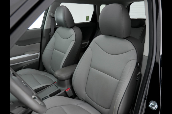 Kia Soul EV Executive Plus Line {SOH-95%} (INCL-BTW) Aut.*PANO | LUXURY-LEATHER | NAVI-FULLMAP | FULL-LED | KEYLESS | CAMERA | ECC | PDC | CRUISE | DAB | DIGI-COCKPIT | HEATED/COOLED-COMFORTSEATS | CARPLAY | PRIVACY-GLASS | 16"ALU* Kia Soul EV Executive Plus Line {SOH-95%} (INCL-BTW) Aut.*PANO | LUXURY-LEATHER | NAVI-FULLMAP | FULL-LED | KEYLESS | CAMERA | ECC | PDC | CRUISE | DAB | DIGI-COCKPIT | HEATED/COOLED-COMFORTSEATS | CARPLAY | PRIVACY-GLASS | 16"ALU*