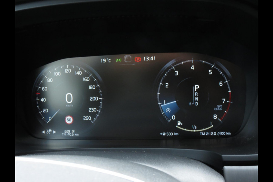 Volvo V90 2.0 T4 Momentum AUTOMAAT | DEALER ONDERHOUDEN | NIEUW DISTRIBUTIESET | MICHELIN BANDEN | VOL LEDER INTERIEUR |
