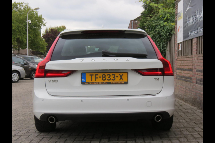 Volvo V90 2.0 T4 Momentum AUTOMAAT | DEALER ONDERHOUDEN | NIEUW DISTRIBUTIESET | MICHELIN BANDEN | VOL LEDER INTERIEUR |