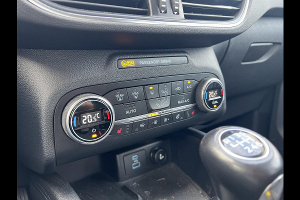 Ford Kuga 1.5 EcoBoost Titanium 225pk | Head Up Display | Matrix LED | Winterpack | Trekhaak | 1.800kg Trekgewicht