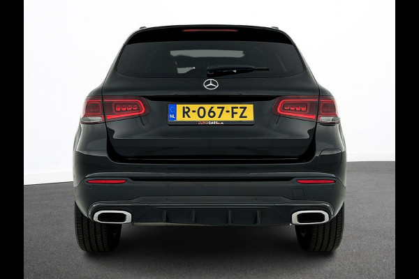 Mercedes-Benz GLC 300e 4MATIC Business Solution AMG Panoramadak Navigatie Camera Parkeersensoren Cruise Control Stoelverwarming Virtual Cockpit LED Ambiente verlichting Leder Mercedes-Benz GLC 300e 4MATIC Business Solution AMG Panoramadak Navigatie Camera Parkeersensoren Cruise Control Stoelverwarming Virtual Cockpit LED Ambiente verlichting Leder