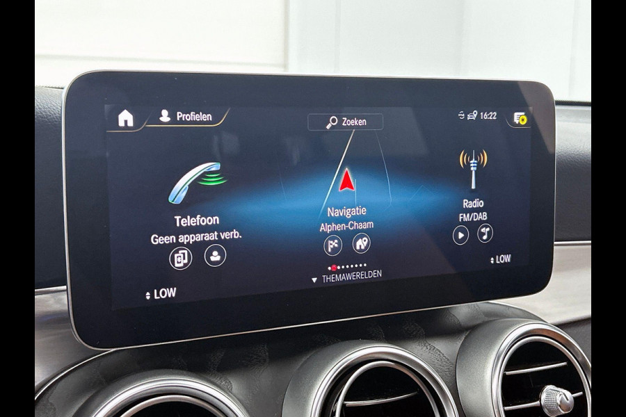 Mercedes-Benz GLC 300e 4MATIC Business Solution AMG Panoramadak Navigatie Camera Parkeersensoren Cruise Control Stoelverwarming Virtual Cockpit LED Ambiente verlichting Leder Mercedes-Benz GLC 300e 4MATIC Business Solution AMG Panoramadak Navigatie Camera Parkeersensoren Cruise Control Stoelverwarming Virtual Cockpit LED Ambiente verlichting Leder