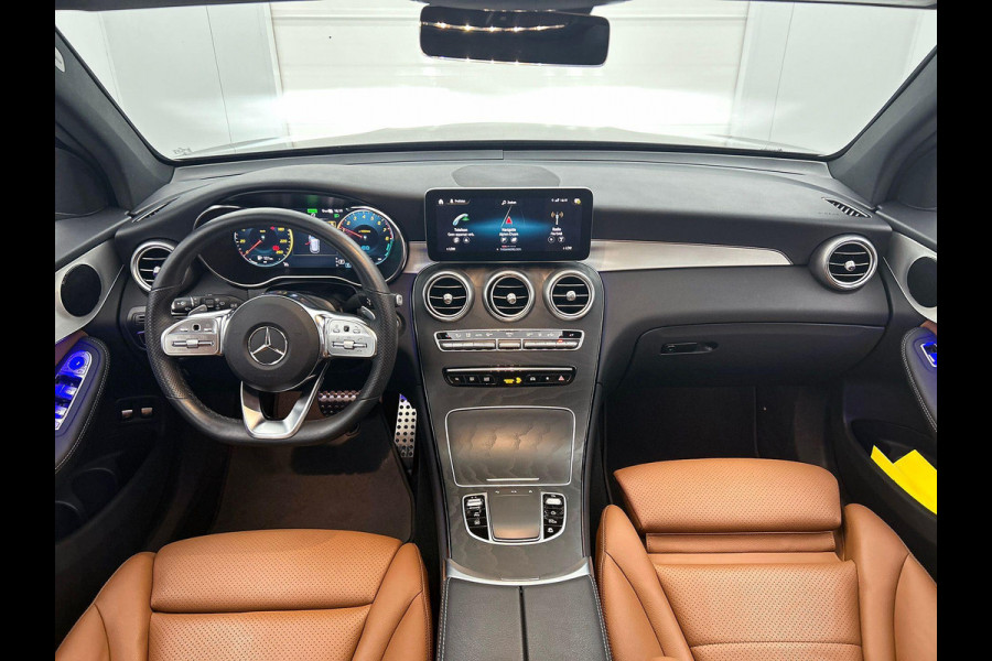 Mercedes-Benz GLC 300e 4MATIC Business Solution AMG Panoramadak Navigatie Camera Parkeersensoren Cruise Control Stoelverwarming Virtual Cockpit LED Ambiente verlichting Leder Mercedes-Benz GLC 300e 4MATIC Business Solution AMG Panoramadak Navigatie Camera Parkeersensoren Cruise Control Stoelverwarming Virtual Cockpit LED Ambiente verlichting Leder