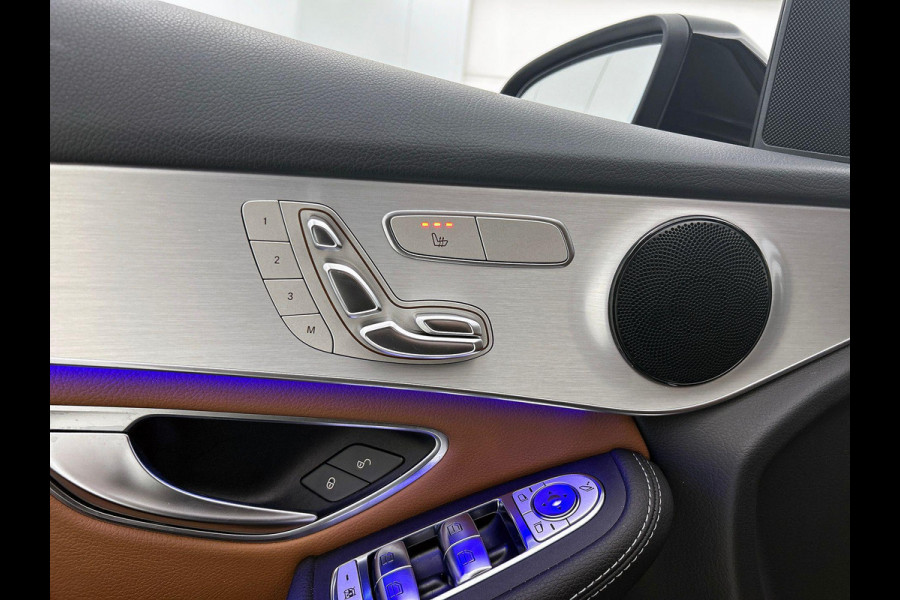 Mercedes-Benz GLC 300e 4MATIC Business Solution AMG Panoramadak Navigatie Camera Parkeersensoren Cruise Control Stoelverwarming Virtual Cockpit LED Ambiente verlichting Leder Mercedes-Benz GLC 300e 4MATIC Business Solution AMG Panoramadak Navigatie Camera Parkeersensoren Cruise Control Stoelverwarming Virtual Cockpit LED Ambiente verlichting Leder