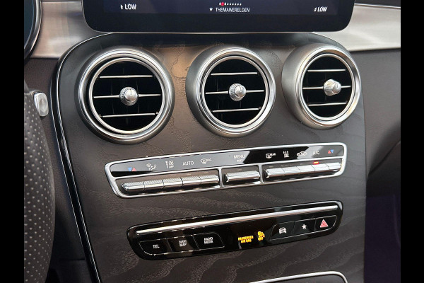 Mercedes-Benz GLC 300e 4MATIC Business Solution AMG Panoramadak Navigatie Camera Parkeersensoren Cruise Control Stoelverwarming Virtual Cockpit LED Ambiente verlichting Leder Mercedes-Benz GLC 300e 4MATIC Business Solution AMG Panoramadak Navigatie Camera Parkeersensoren Cruise Control Stoelverwarming Virtual Cockpit LED Ambiente verlichting Leder
