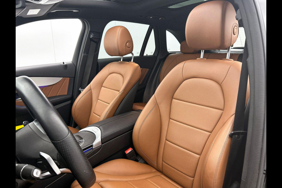 Mercedes-Benz GLC 300e 4MATIC Business Solution AMG Panoramadak Navigatie Camera Parkeersensoren Cruise Control Stoelverwarming Virtual Cockpit LED Ambiente verlichting Leder Mercedes-Benz GLC 300e 4MATIC Business Solution AMG Panoramadak Navigatie Camera Parkeersensoren Cruise Control Stoelverwarming Virtual Cockpit LED Ambiente verlichting Leder