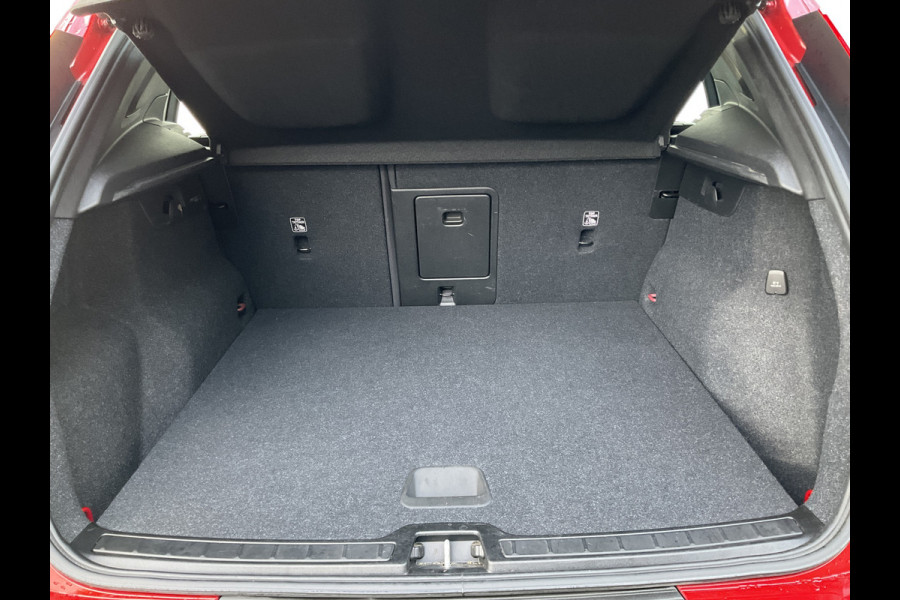 Volvo XC40 1.5 T4 Recharge Inscription Expression PHEV Nav/Cruise Carplay Elek.Klep Plug-in!