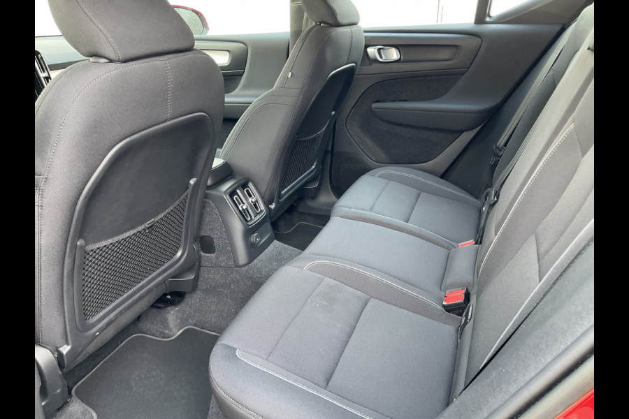 Volvo XC40 1.5 T4 Recharge Inscription Expression PHEV Nav/Cruise Carplay Elek.Klep Plug-in!