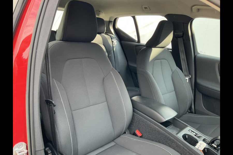 Volvo XC40 1.5 T4 Recharge Inscription Expression PHEV Nav/Cruise Carplay Elek.Klep Plug-in!