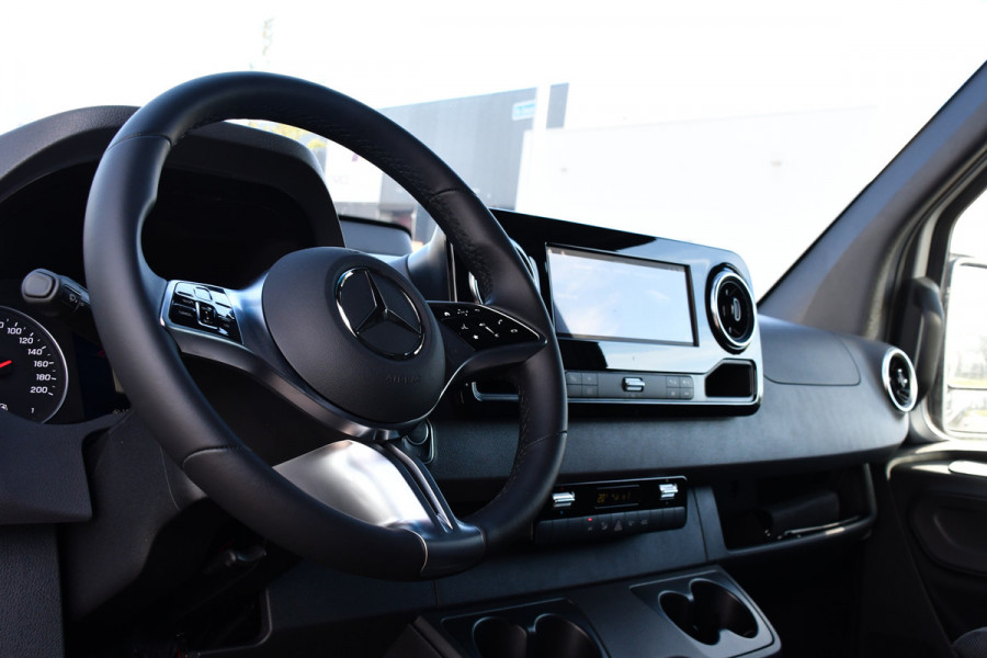 Mercedes-Benz Sprinter 317 1.9 CDI L2 PB Edition Cruise, Camera, Carplay, 10,5'' Mbux, LED, Automaat, multimedia, Uniek! Mercedes-Benz Sprinter 317 1.9 CDI L2 PB Edition Cruise, Camera, Carplay, 10,5'' Mbux, LED, Automaat, multimedia, Uniek!