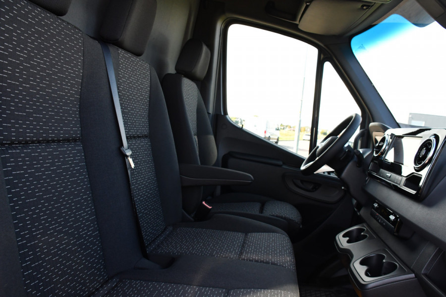 Mercedes-Benz Sprinter 317 1.9 CDI L2 PB Edition Cruise, Camera, Carplay, 10,5'' Mbux, LED, Automaat, multimedia, Uniek! Mercedes-Benz Sprinter 317 1.9 CDI L2 PB Edition Cruise, Camera, Carplay, 10,5'' Mbux, LED, Automaat, multimedia, Uniek!