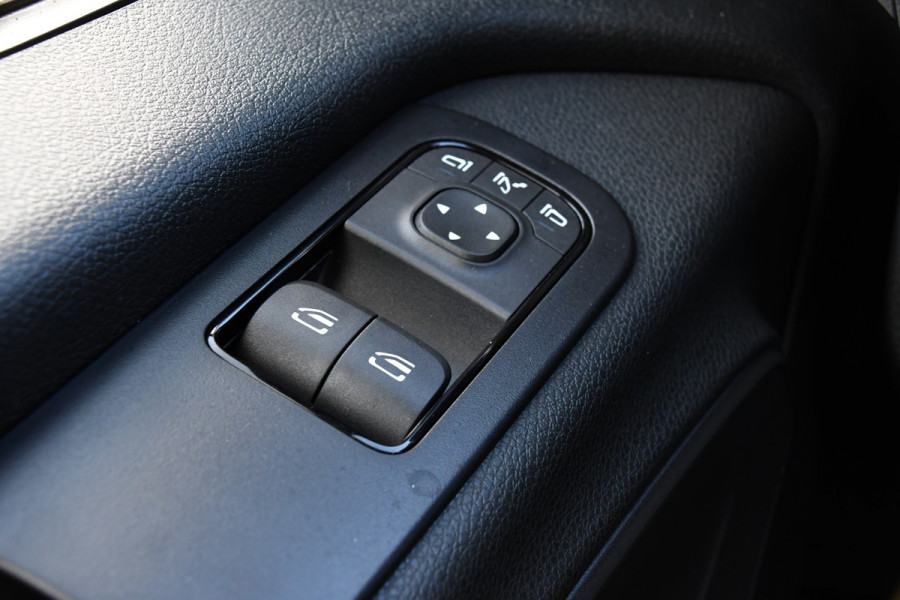 Mercedes-Benz Sprinter 317 1.9 CDI L2 PB Edition Cruise, Camera, Carplay, 10,5'' Mbux, LED, Automaat, multimedia, Uniek! Mercedes-Benz Sprinter 317 1.9 CDI L2 PB Edition Cruise, Camera, Carplay, 10,5'' Mbux, LED, Automaat, multimedia, Uniek!