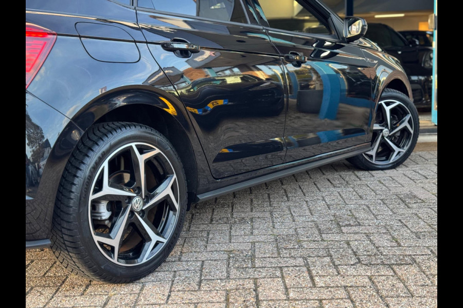 Volkswagen Polo 1.0 TSI Highline Business R 2020 AUT PANO! Volkswagen Polo 1.0 TSI Highline Business R 2020 AUT PANO!