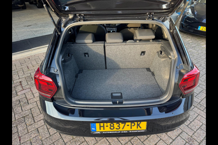 Volkswagen Polo 1.0 TSI Highline Business R 2020 AUT PANO! Volkswagen Polo 1.0 TSI Highline Business R 2020 AUT PANO!