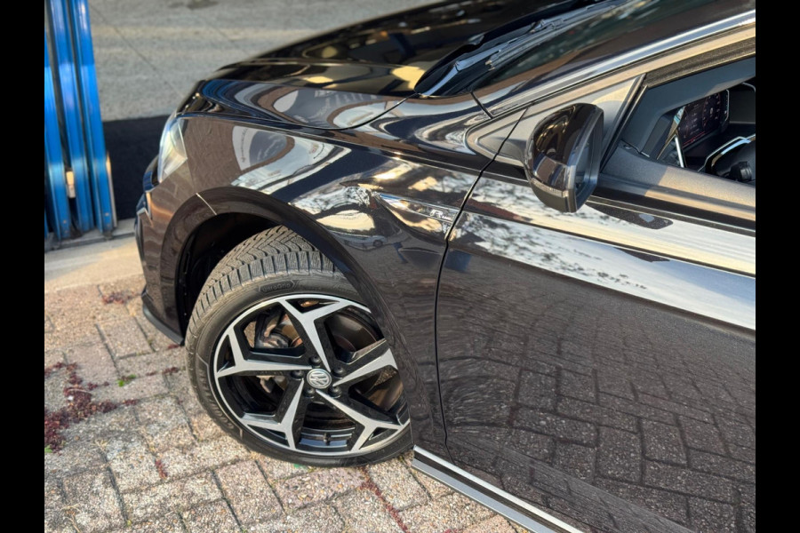 Volkswagen Polo 1.0 TSI Highline Business R 2020 AUT PANO! Volkswagen Polo 1.0 TSI Highline Business R 2020 AUT PANO!