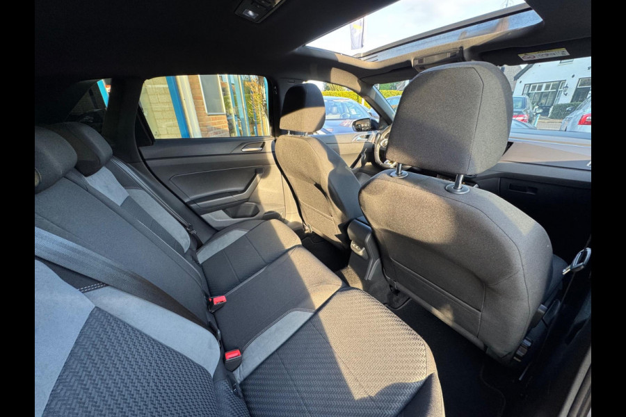 Volkswagen Polo 1.0 TSI Highline Business R 2020 AUT PANO! Volkswagen Polo 1.0 TSI Highline Business R 2020 AUT PANO!