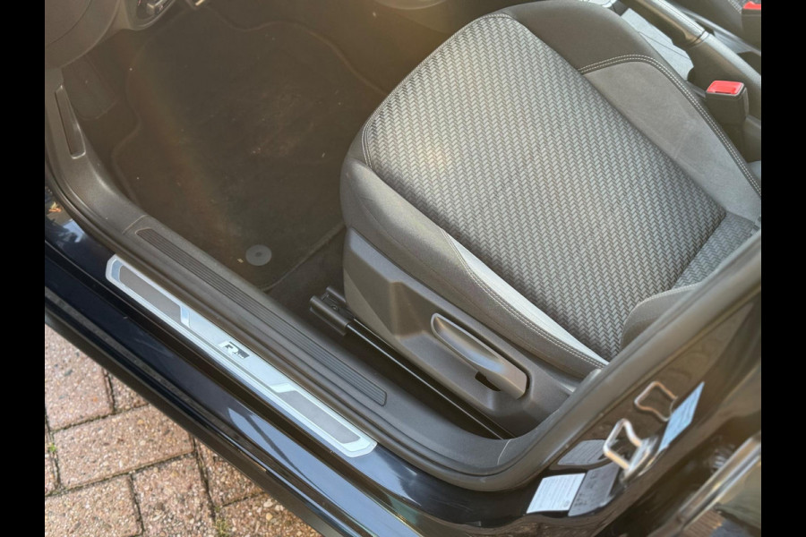 Volkswagen Polo 1.0 TSI Highline Business R 2020 AUT PANO! Volkswagen Polo 1.0 TSI Highline Business R 2020 AUT PANO!