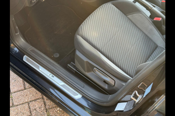 Volkswagen Polo 1.0 TSI Highline Business R 2020 AUT PANO! Volkswagen Polo 1.0 TSI Highline Business R 2020 AUT PANO!