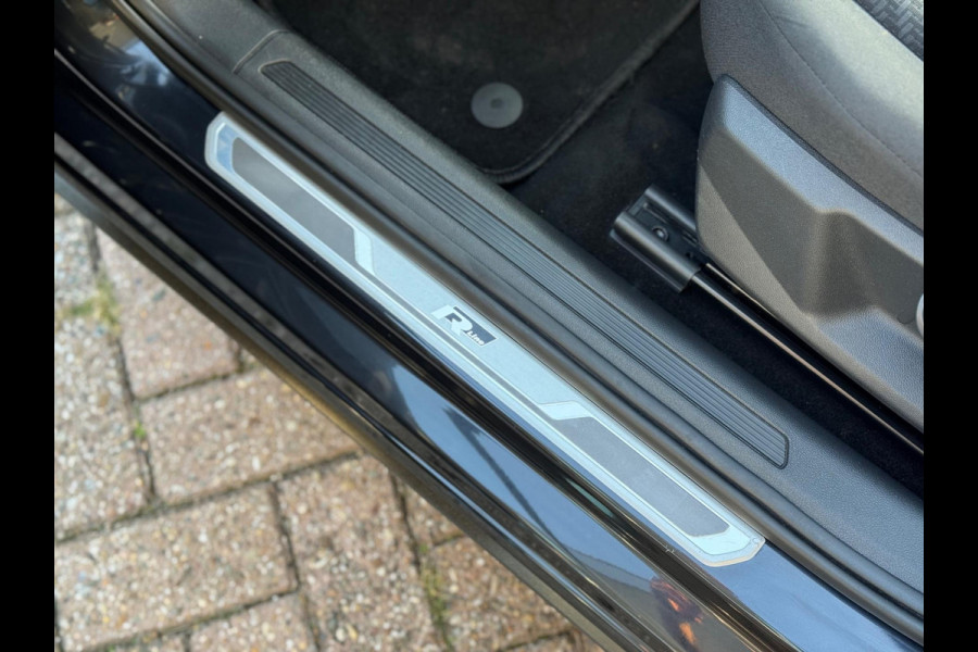 Volkswagen Polo 1.0 TSI Highline Business R 2020 AUT PANO! Volkswagen Polo 1.0 TSI Highline Business R 2020 AUT PANO!