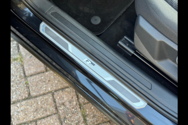 Volkswagen Polo 1.0 TSI Highline Business R 2020 AUT PANO! Volkswagen Polo 1.0 TSI Highline Business R 2020 AUT PANO!