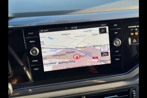 Volkswagen Polo 1.0 TSI Highline Business R 2020 AUT PANO! Volkswagen Polo 1.0 TSI Highline Business R 2020 AUT PANO!