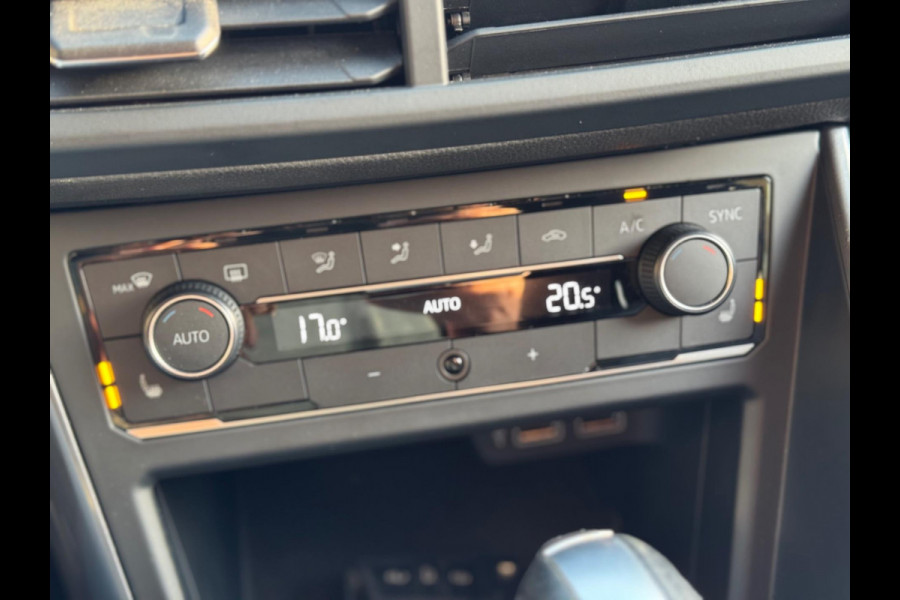 Volkswagen Polo 1.0 TSI Highline Business R 2020 AUT PANO! Volkswagen Polo 1.0 TSI Highline Business R 2020 AUT PANO!