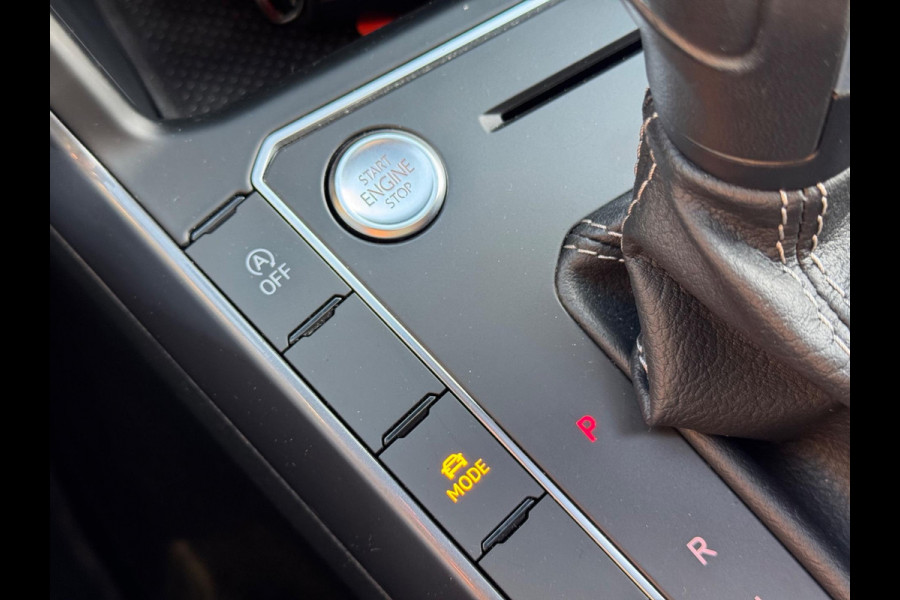 Volkswagen Polo 1.0 TSI Highline Business R 2020 AUT PANO! Volkswagen Polo 1.0 TSI Highline Business R 2020 AUT PANO!