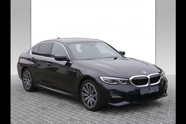 BMW 3-serie 320iA M-SPORT ** LED, LC Prof, NAVI+, LEDER, MEMORY-, SPIEGEL-, 18-inch LMV ** UNFALLFREI ** ** INFORMEER OOK NAAR ONZE AANTREKKELIJKE FINANCIAL-LEASE TARIEVEN **