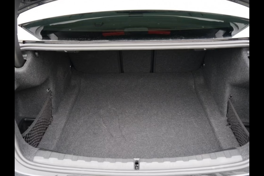 BMW 3-serie 320iA M-SPORT ** LED, LC Prof, NAVI+, LEDER, MEMORY-, SPIEGEL-, 18-inch LMV ** UNFALLFREI ** ** INFORMEER OOK NAAR ONZE AANTREKKELIJKE FINANCIAL-LEASE TARIEVEN **