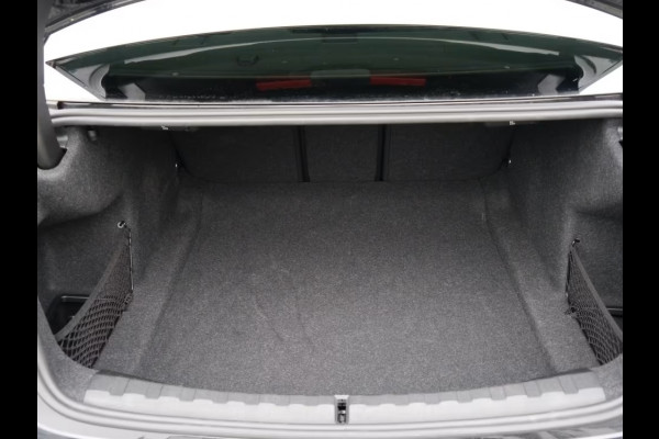 BMW 3-serie 320iA M-SPORT ** LED, LC Prof, NAVI+, LEDER, MEMORY-, SPIEGEL-, 18-inch LMV ** UNFALLFREI ** ** INFORMEER OOK NAAR ONZE AANTREKKELIJKE FINANCIAL-LEASE TARIEVEN **