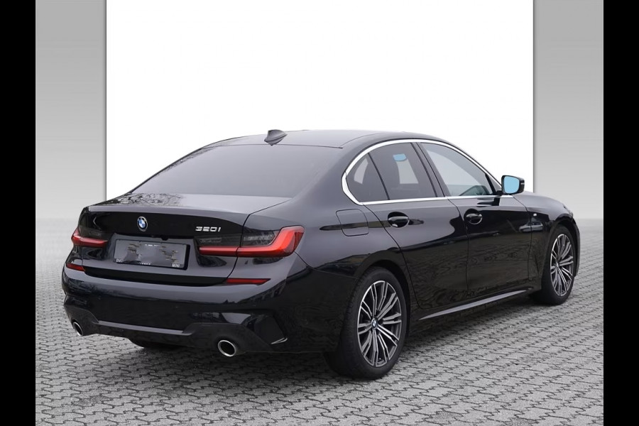 BMW 3-serie 320iA M-SPORT ** LED, LC Prof, NAVI+, LEDER, MEMORY-, SPIEGEL-, 18-inch LMV ** UNFALLFREI ** ** INFORMEER OOK NAAR ONZE AANTREKKELIJKE FINANCIAL-LEASE TARIEVEN **